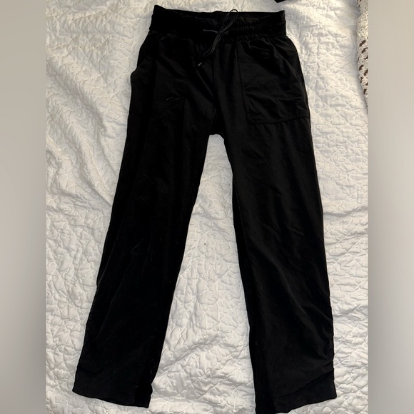 Lulu lemon jogger pants. - Picture 1 of 3